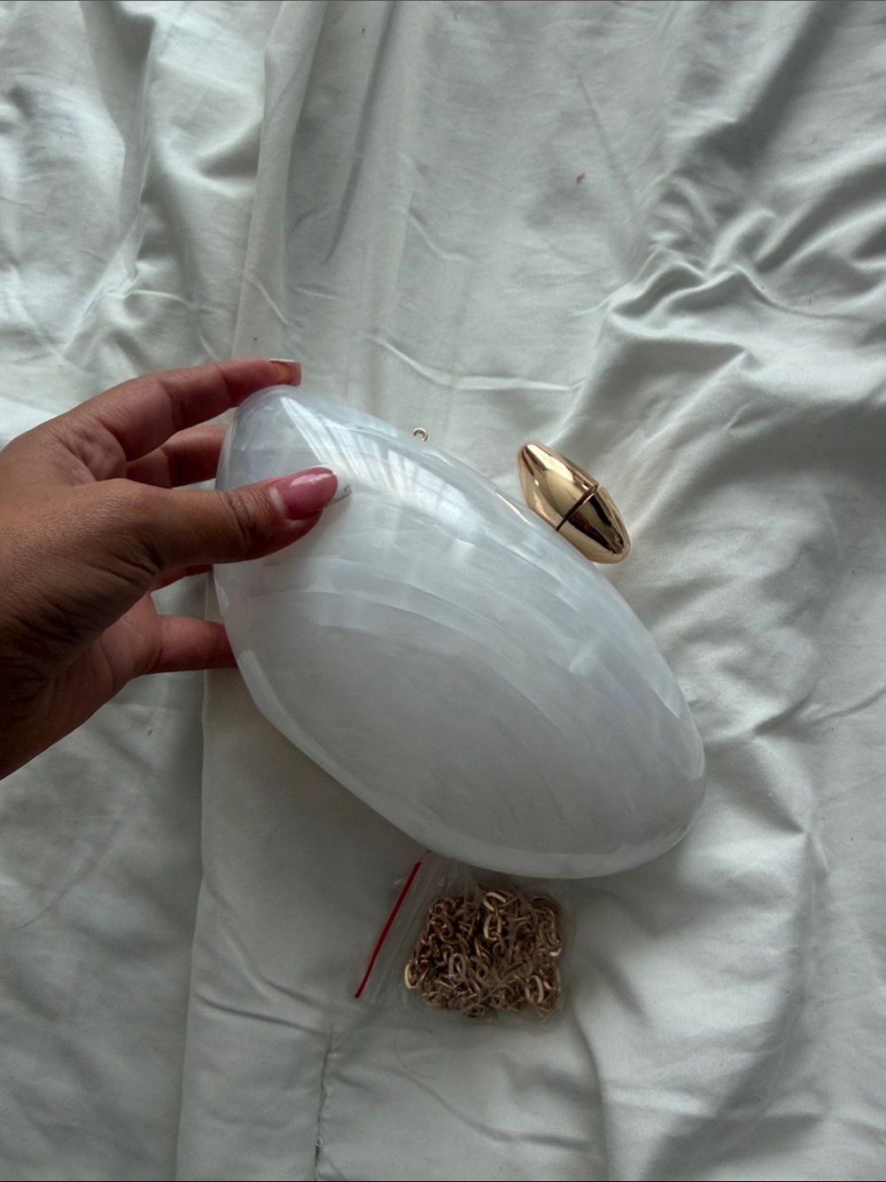 Fashion Nova White Oval Evening Phone Case with Gold Accent new